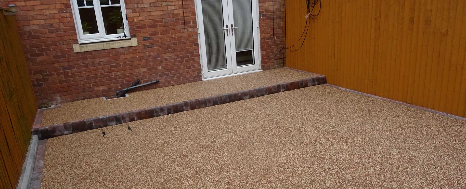 Patio with resin bound surfacing